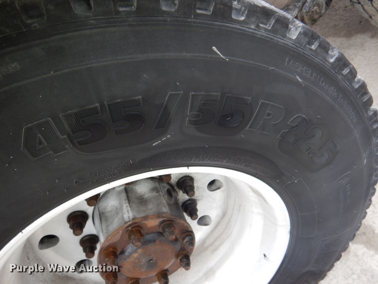 image for item DK1358 2009 Peterbilt 387  semi truck