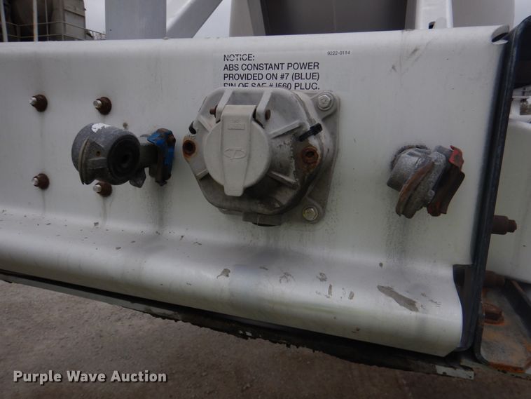 image for item DK1359 2005 Heil  pneumatic dry bulk trailer