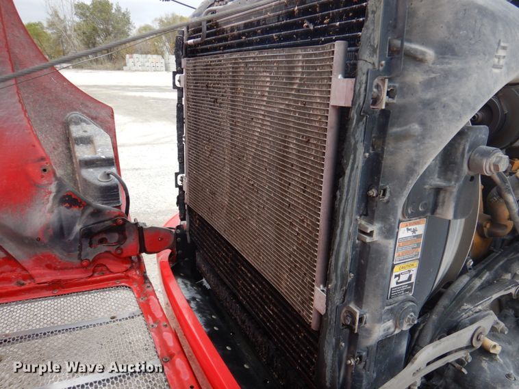 image for item DK1360 2011 Peterbilt 386  semi truck