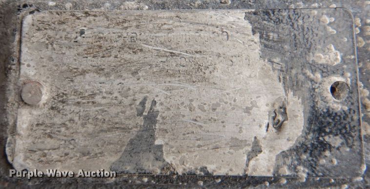 image for item DK1360 2011 Peterbilt 386  semi truck