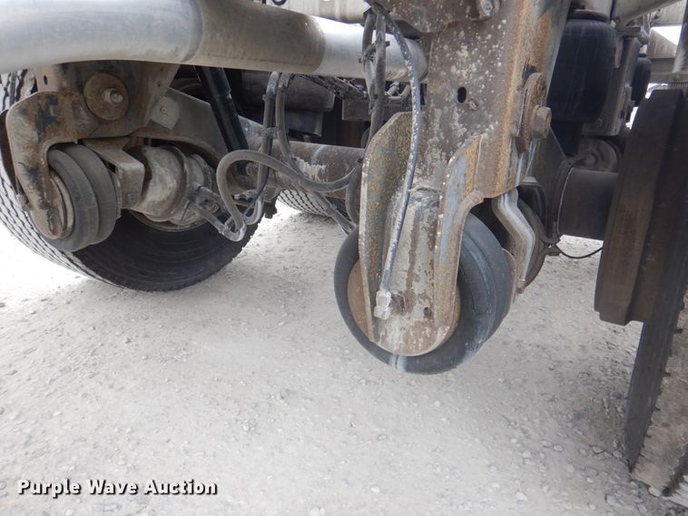 image for item DK1361 2007 Heil  pneumatic dry bulk trailer