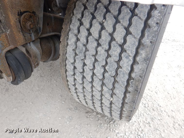 image for item DK1361 2007 Heil  pneumatic dry bulk trailer