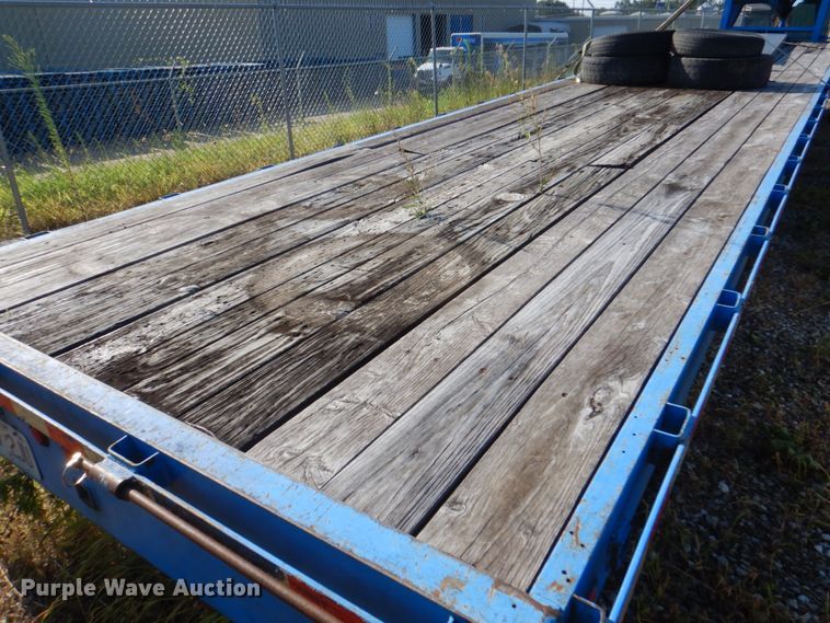 image for item DL0103 1998 Big Tex 18GN-40  equipment trailer