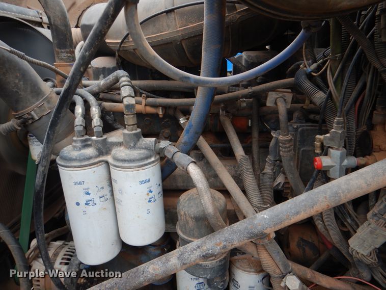 image for item DL0689 2001 Mack CH612  semi truck