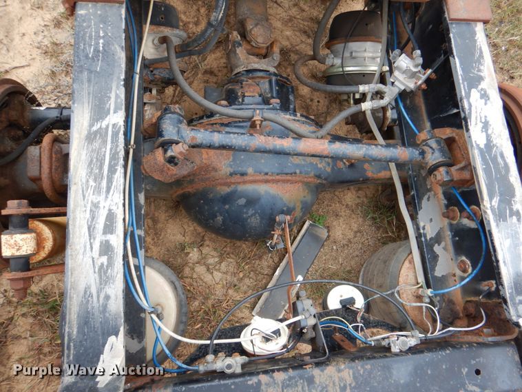 image for item DL0691 1998 Freightliner FLD112  semi truck