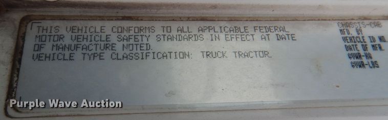 image for item DL0691 1998 Freightliner FLD112  semi truck