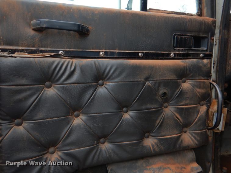 image for item DL0693 1998 International 9200  semi truck