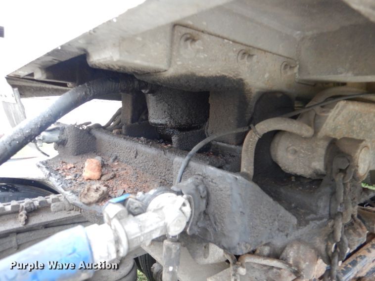 image for item DL0695 1999 Travis S-96  end dump trailer