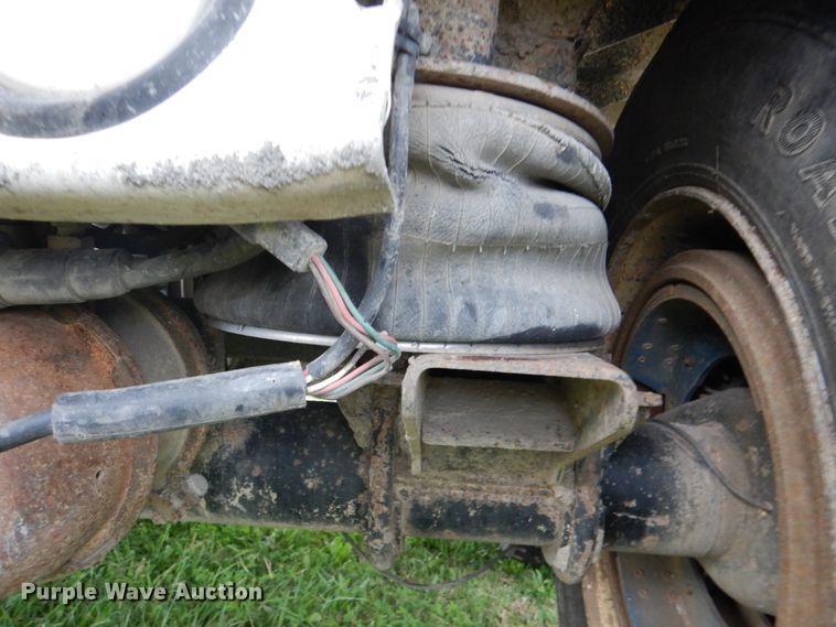 image for item DL0695 1999 Travis S-96  end dump trailer