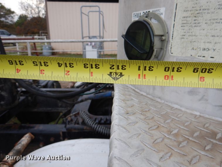 image for item DL0695 1999 Travis S-96  end dump trailer