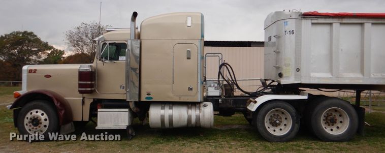image for item DL0696 2002 Peterbilt 379  semi truck