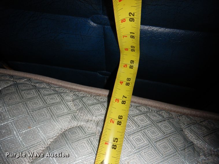 image for item DL0696 2002 Peterbilt 379  semi truck