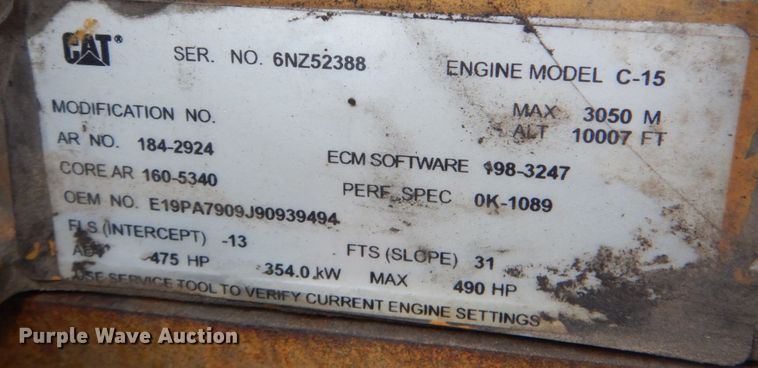 image for item DL0696 2002 Peterbilt 379  semi truck