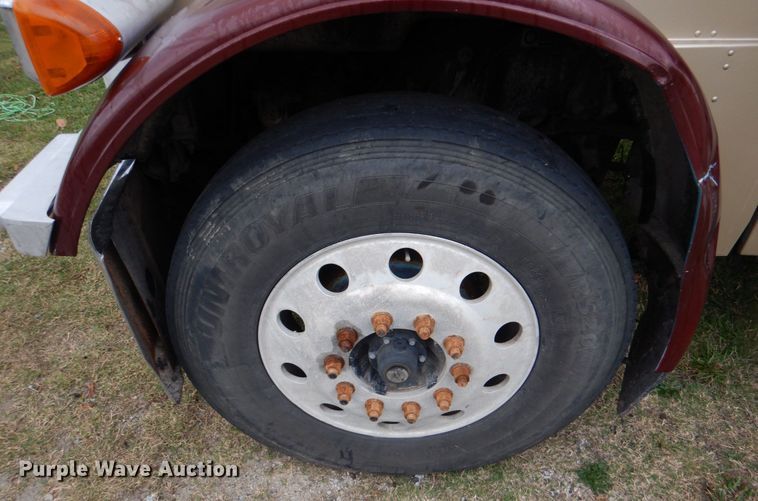 image for item DL0696 2002 Peterbilt 379  semi truck