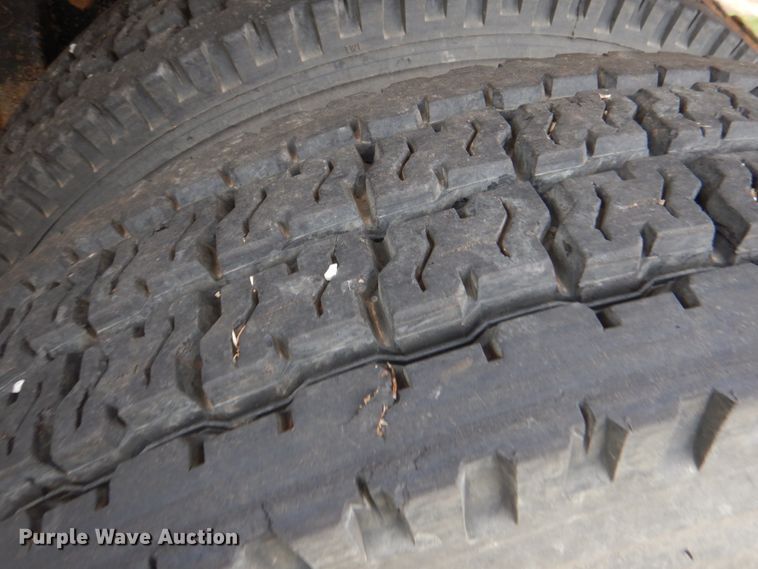 image for item DL0696 2002 Peterbilt 379  semi truck