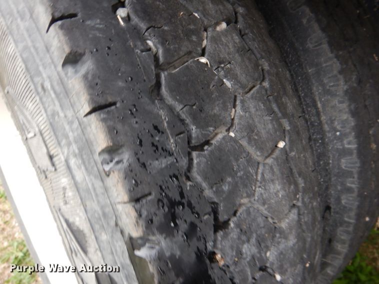 image for item DL0696 2002 Peterbilt 379  semi truck