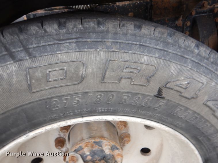 image for item DL0696 2002 Peterbilt 379  semi truck