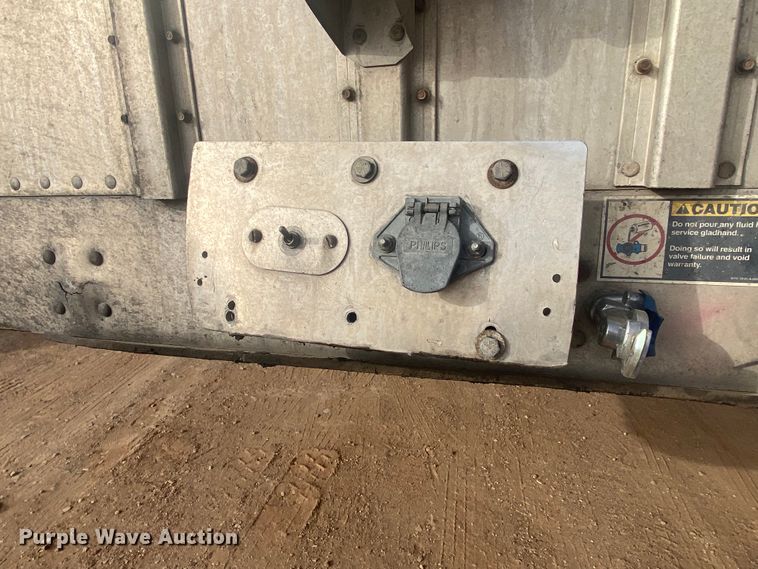 image for item DL6166 2009 Wilson PSADL-400P  livestock trailer