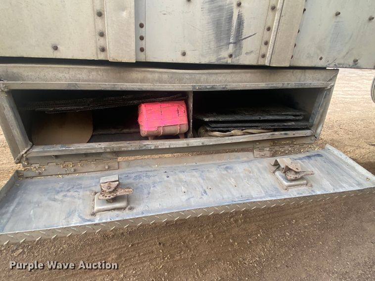 image for item DL6166 2009 Wilson PSADL-400P  livestock trailer