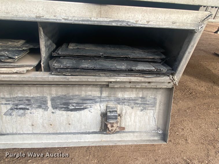 image for item DL6166 2009 Wilson PSADL-400P  livestock trailer