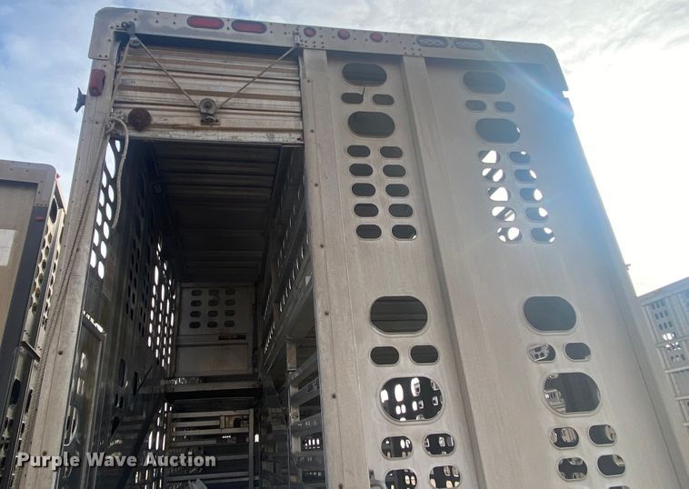 image for item DL6166 2009 Wilson PSADL-400P  livestock trailer