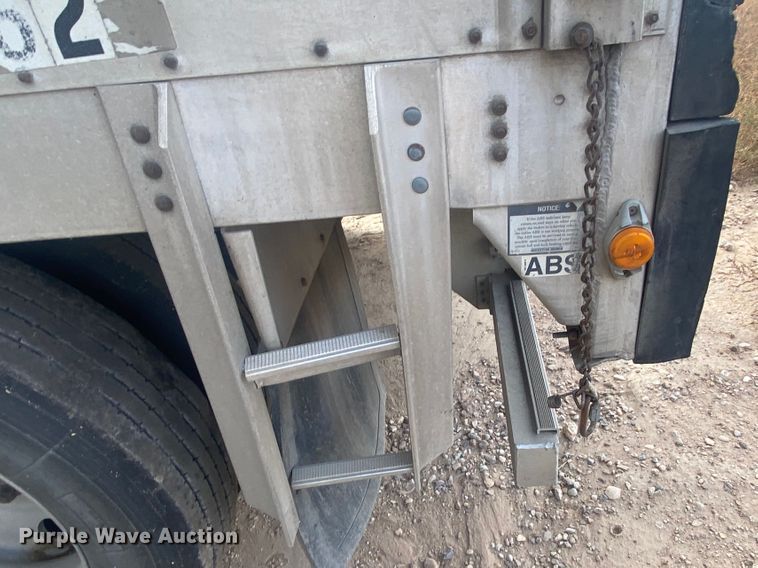 image for item DL6166 2009 Wilson PSADL-400P  livestock trailer