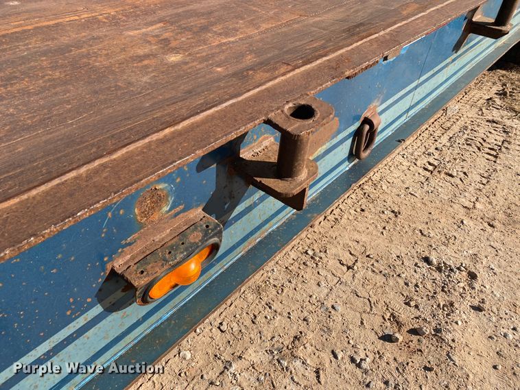 image for item DL6182 1981 Aztec AZ43T  oilfield trailer