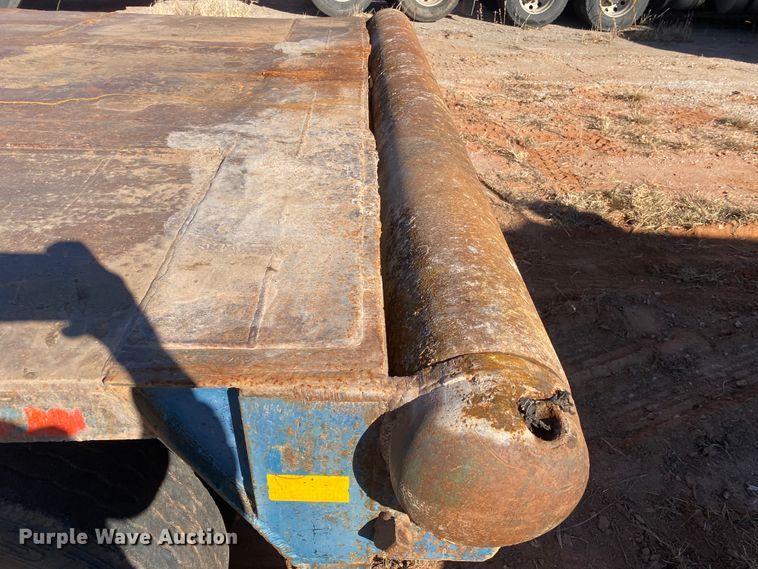 image for item DL6182 1981 Aztec AZ43T  oilfield trailer