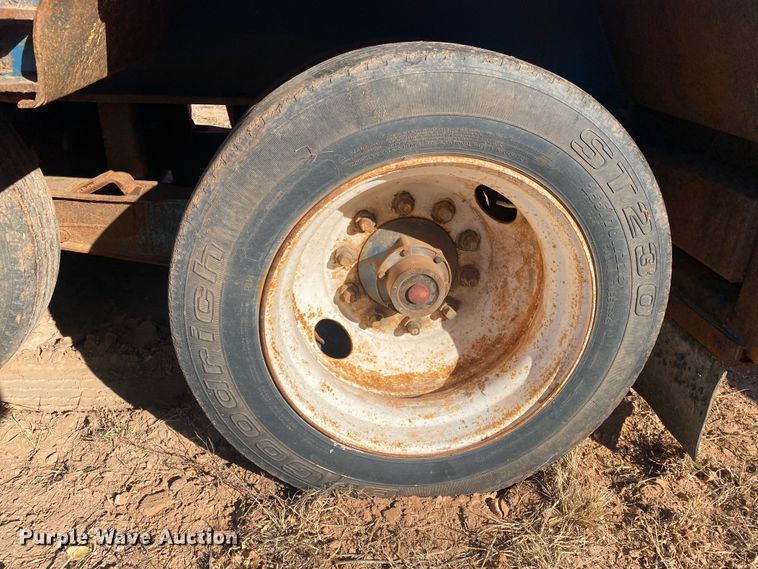 image for item DL6182 1981 Aztec AZ43T  oilfield trailer