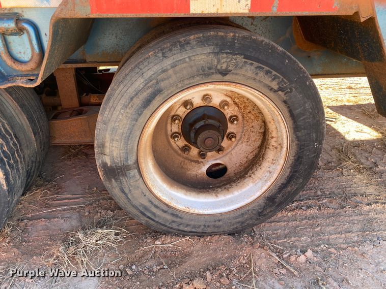 image for item DL6182 1981 Aztec AZ43T  oilfield trailer