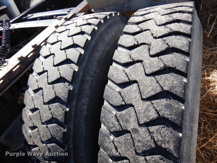 image for item DM5248 2005 Sterling LT9500  semi truck