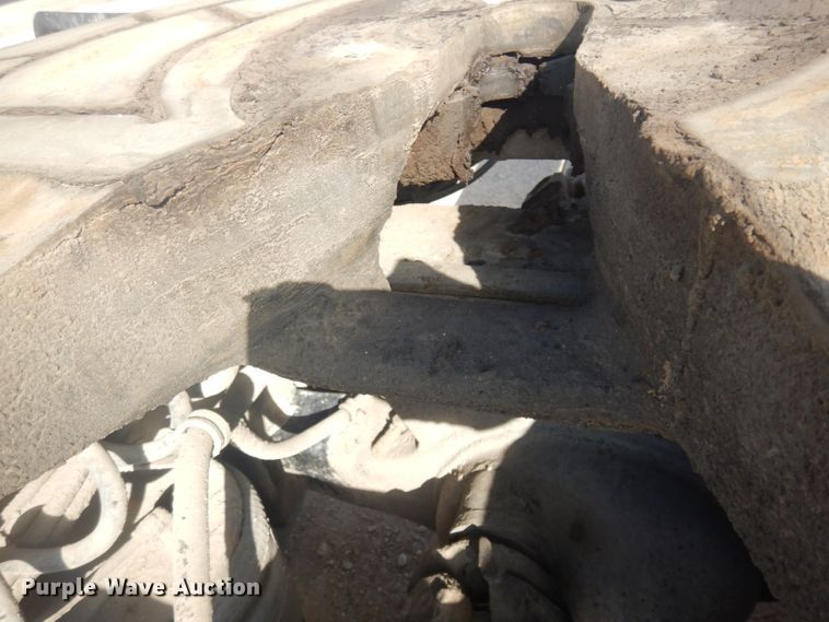 image for item DM5304 2001 International 9100i  semi truck