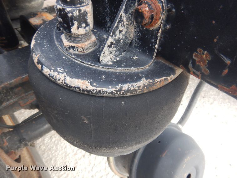 image for item DM5305 2003 Kenworth T800  semi truck