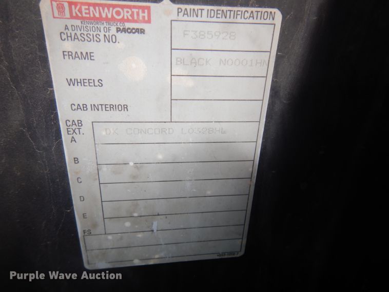 image for item DM5305 2003 Kenworth T800  semi truck