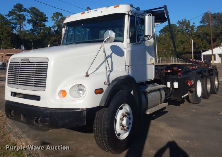 image for item DM5306 2002 Freightliner FL112  roll-off container truck