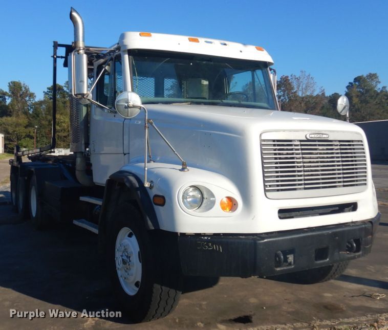 image for item DM5306 2002 Freightliner FL112  roll-off container truck