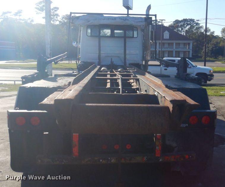 image for item DM5306 2002 Freightliner FL112  roll-off container truck