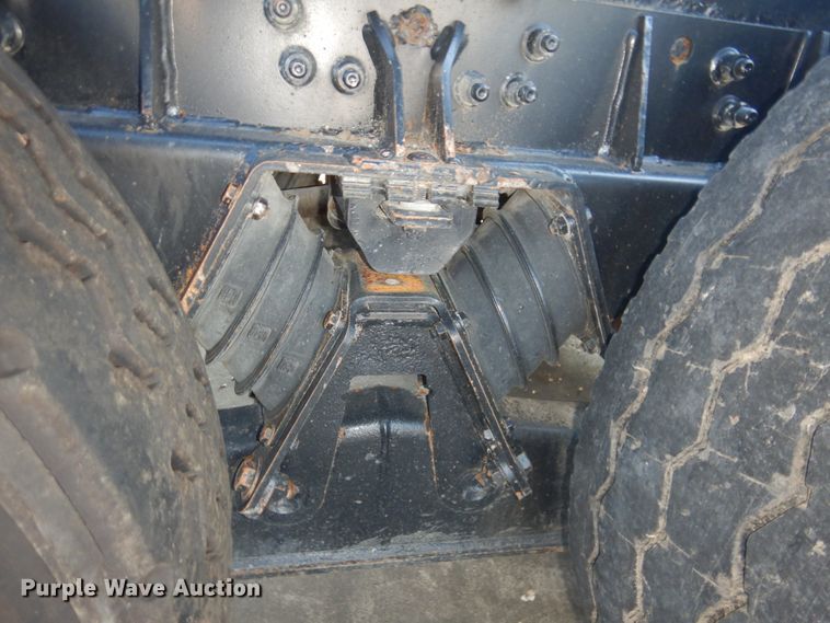 image for item DM5306 2002 Freightliner FL112  roll-off container truck