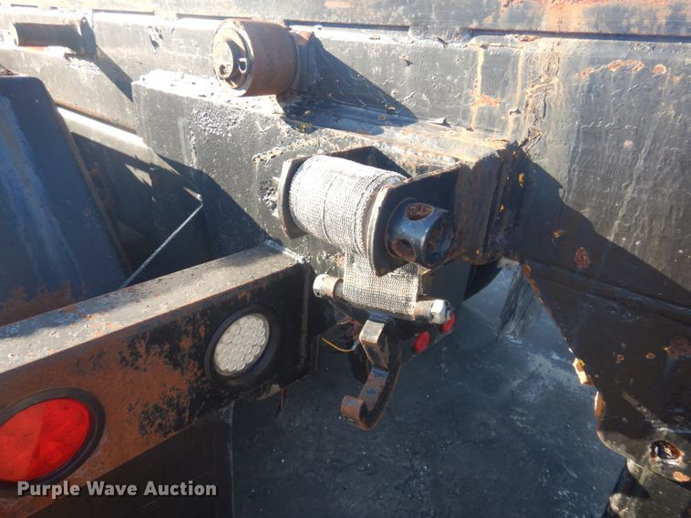 image for item DM5306 2002 Freightliner FL112  roll-off container truck