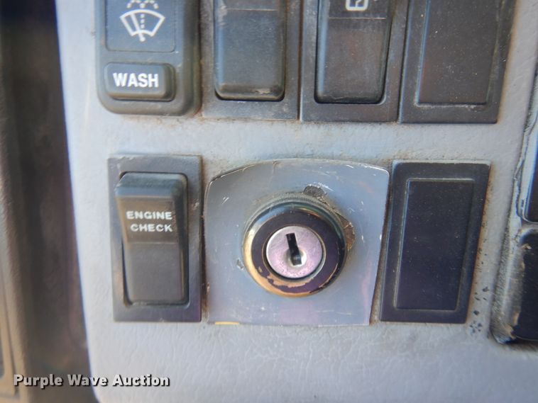 image for item DM5306 2002 Freightliner FL112  roll-off container truck