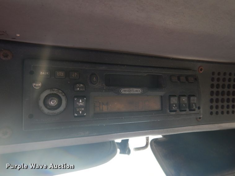 image for item DM5306 2002 Freightliner FL112  roll-off container truck