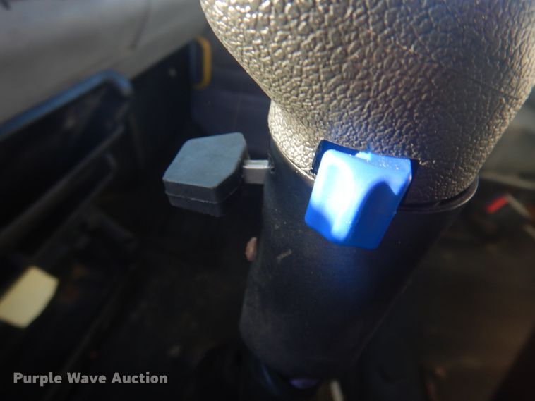 image for item DM5306 2002 Freightliner FL112  roll-off container truck