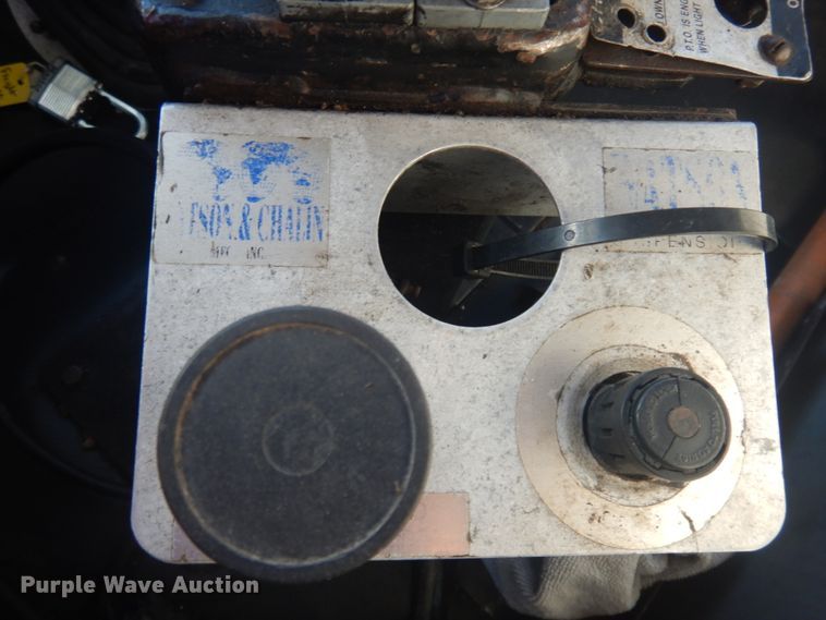 image for item DM5306 2002 Freightliner FL112  roll-off container truck