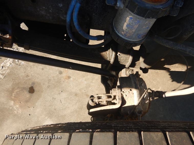 image for item DM5306 2002 Freightliner FL112  roll-off container truck