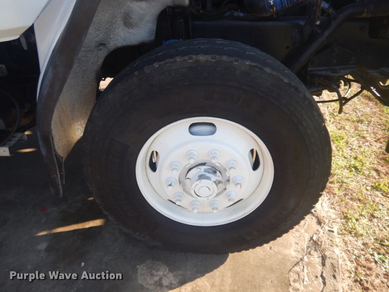 image for item DM5306 2002 Freightliner FL112  roll-off container truck