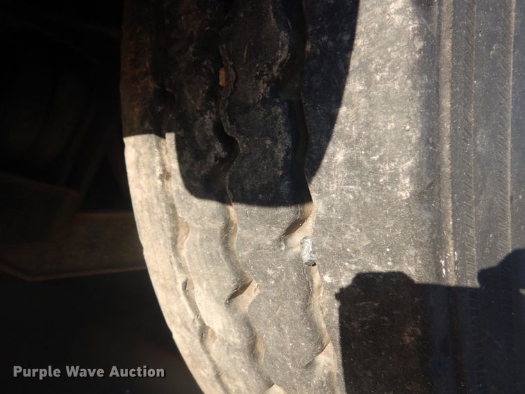 image for item DM5306 2002 Freightliner FL112  roll-off container truck