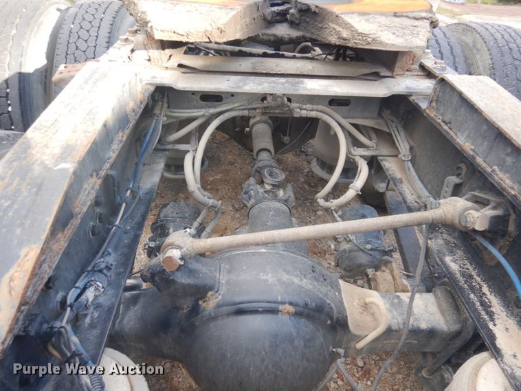 image for item DM5317 2016 Freightliner Cascadia 125  semi truck