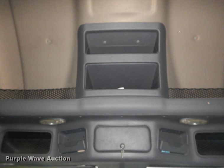 image for item DM5317 2016 Freightliner Cascadia 125  semi truck