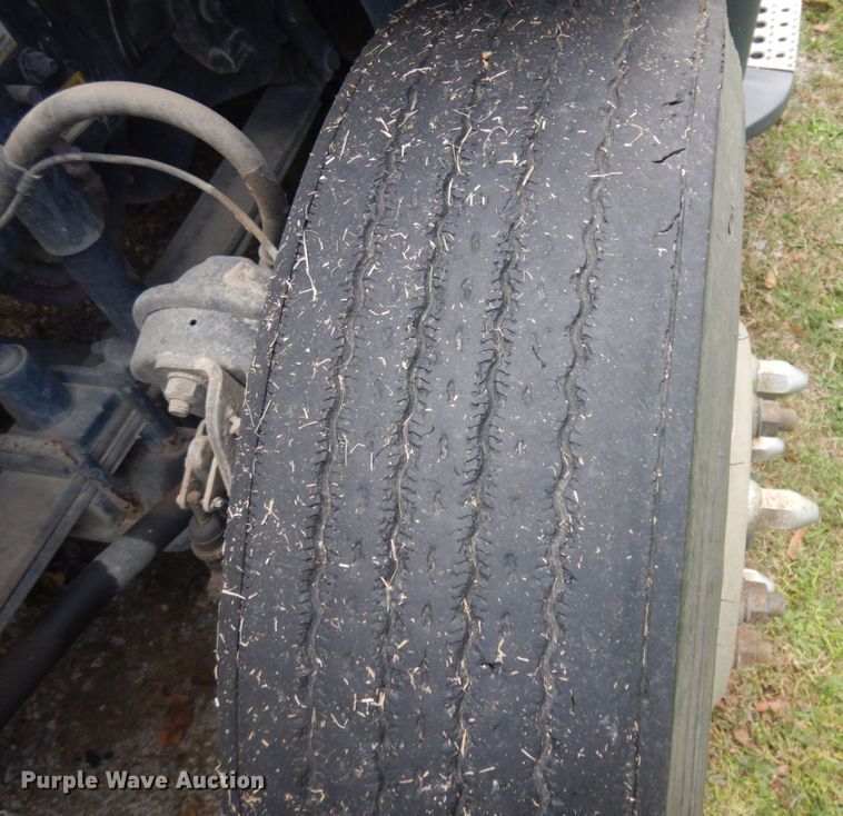 image for item DM5317 2016 Freightliner Cascadia 125  semi truck