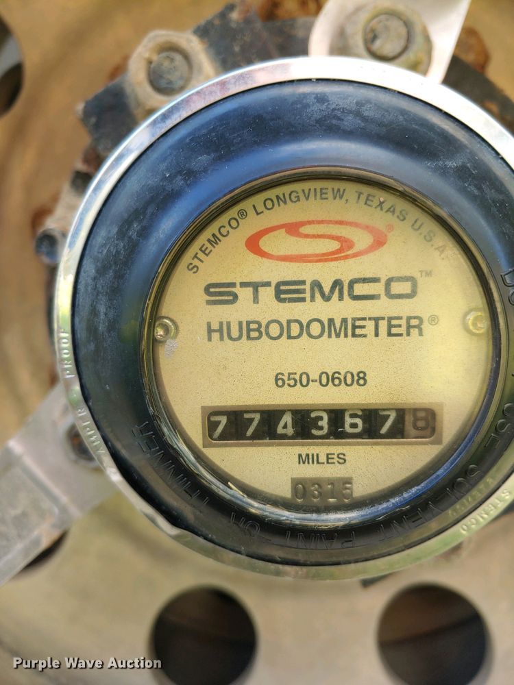 image for item DM5317 2016 Freightliner Cascadia 125  semi truck